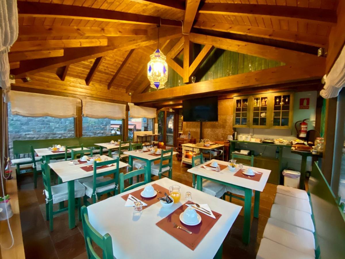 Hotel La Cuna Del Sella โอเซคา เด ซาคัมเบร ภายนอก รูปภาพ