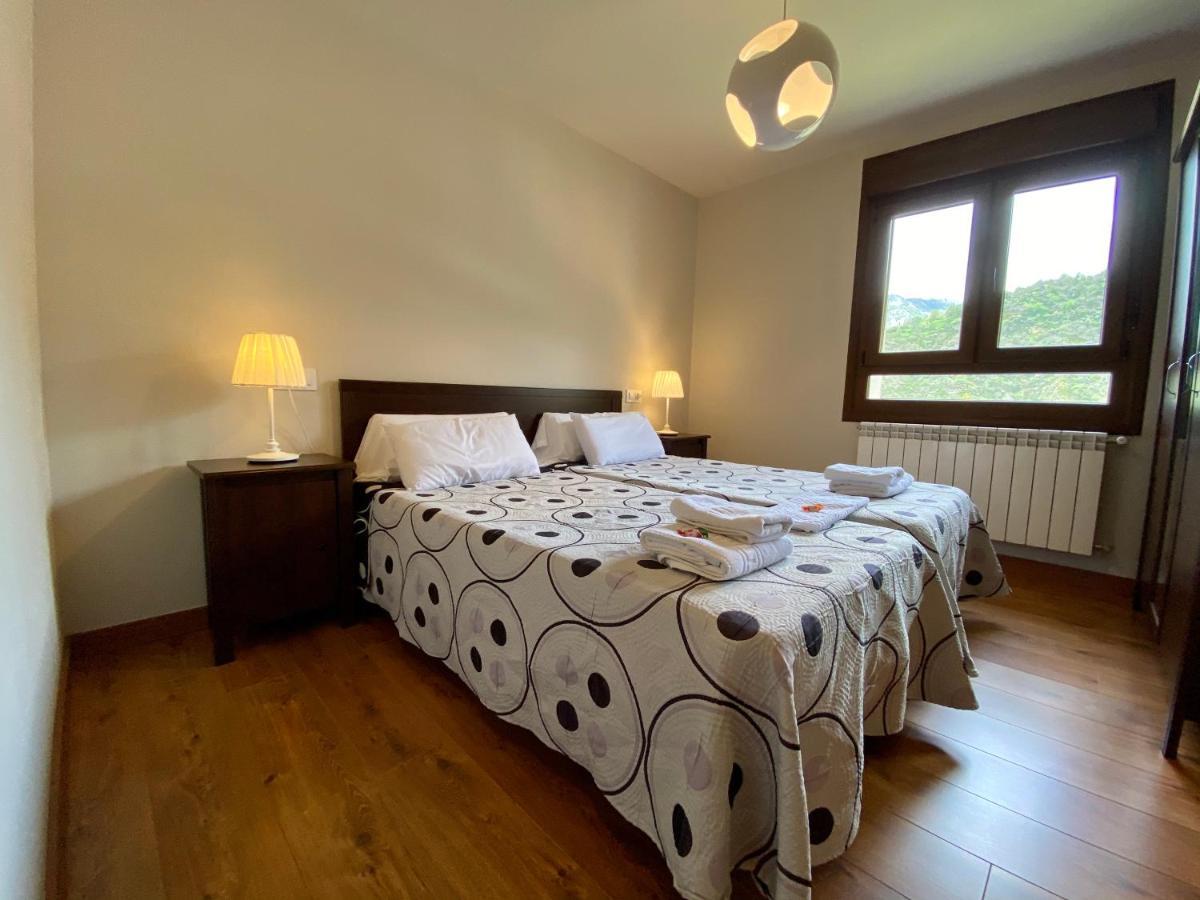 Hotel La Cuna Del Sella โอเซคา เด ซาคัมเบร ภายนอก รูปภาพ